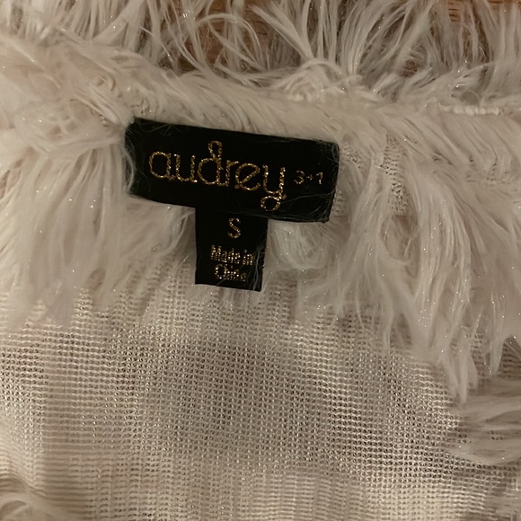 🪩 Cute, Fun Jacket 🪩 - Picture 4 of 4